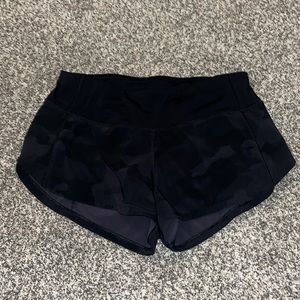 Low rise, 2.5 in. Black Camo Speed Ups